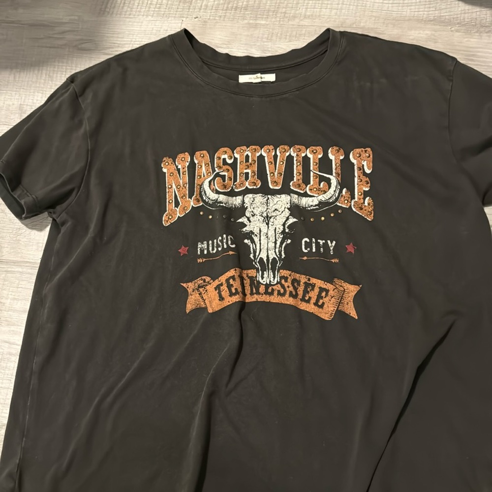 maurices graphic-t shirt